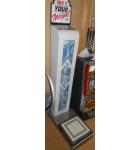 Vintage Original Phantom Model 1000 - 25 Cent Coin-Operated Scale by Hen-Way Air, Inc. 