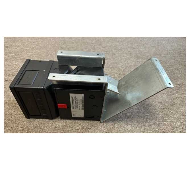 SUZO INTERNATIONAL CUBE HOPPER MK II Model #10-1700-44 w BRACKET #3016  