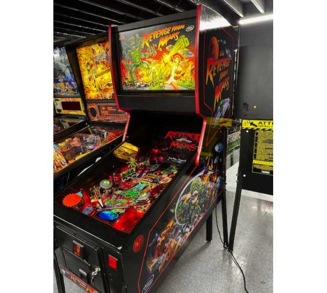 BALLY REVENGE FROM MARS Pinball Machine  