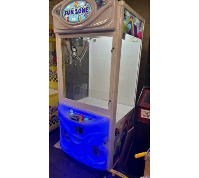 COAST TO COAST 36" FUN ZONE Crane Arcade Game for sale