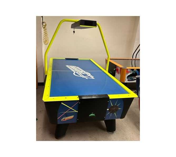 DYNAMO AIR HOCKEY Table with OVERHEAD SCORING for sale 