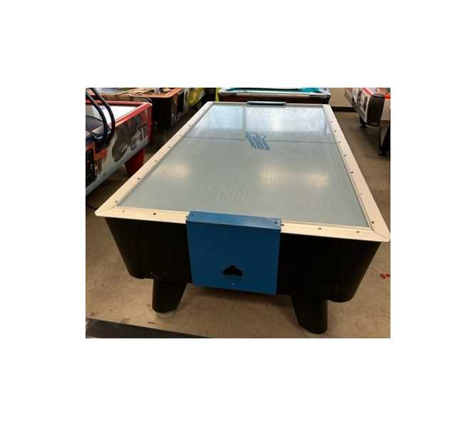 DYNAMO AIR HOCKEY Table with SIDE ELECTRONIC SCORING for sale 