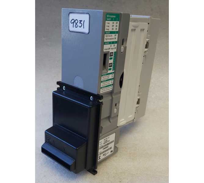 MARS MEI AE 2411 U7 AE2411 115V $1s - $20s Dollar Bill Validator w 700 Bill Stacker #250002082 (9831)