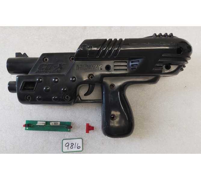 MIDWAY REVOLUTION X Arcade Game LEFT & RIGHT GUN SHELLS & A-18834 Board (9816) 