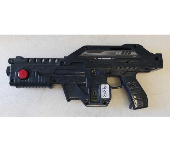 RAW THRILLS T4 DELUXE, ALIENS EXTERMINATION Arcade Game LEFT #96-1084-00 & RIGHT #96-1083-00 GUN SHELLS (9858)