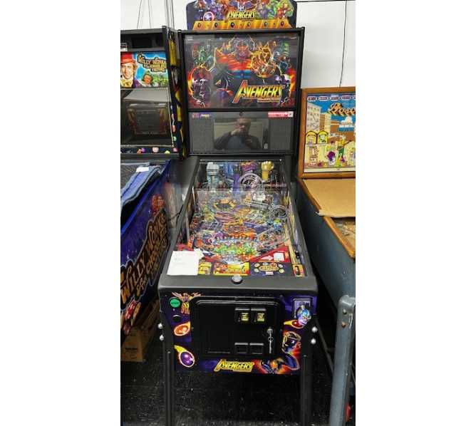 STERN AVENGERS INFINITY QUEST PREMIUM Pinball Machine for sale 