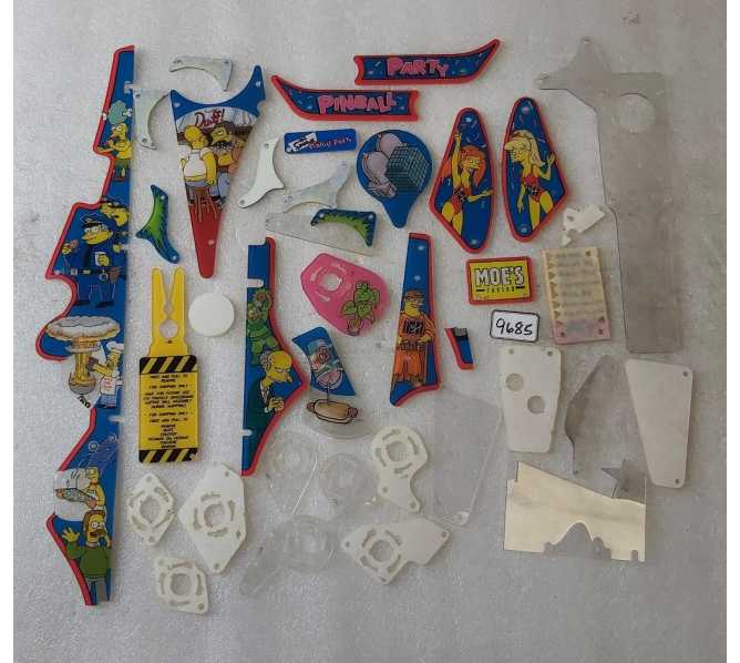 STERN THE SIMPSONS PINBALL PARTY Pinball Machine INCOMPLETE PLASTIC Set #9685 