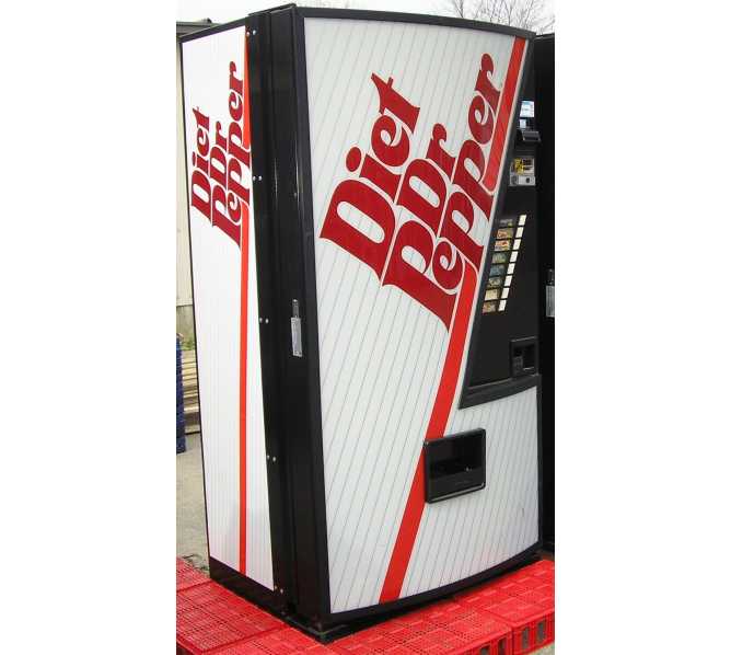 Royal 376 RVDPE 8 SELECTION Can SODA COLD DRINK Vending Machine for sale  