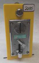 BENCHMARK MONSTER DROP Game ELECTRONIC ROLL-DOWN COIN ACCEPTOR w REJECT LEVER (2285)
