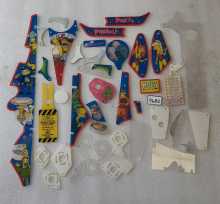 STERN THE SIMPSONS PINBALL PARTY Pinball Machine INCOMPLETE PLASTIC Set #9685 