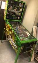 STERN THE AVENGERS LE HULK Pinball Game Machine for sale